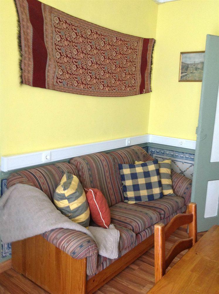 New Aljubarrota Guest House Lissabon Buitenkant foto
