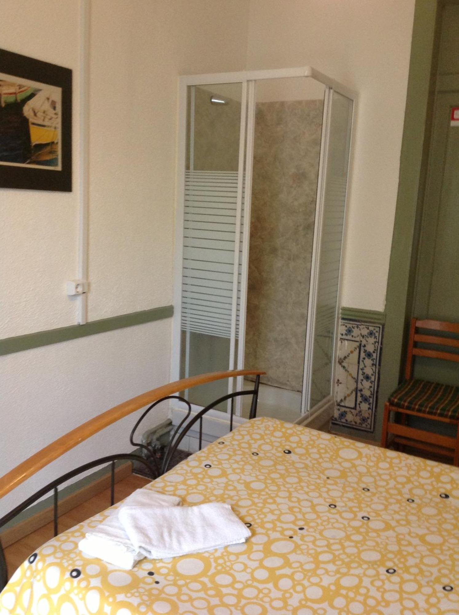 New Aljubarrota Guest House Lissabon Kamer foto
