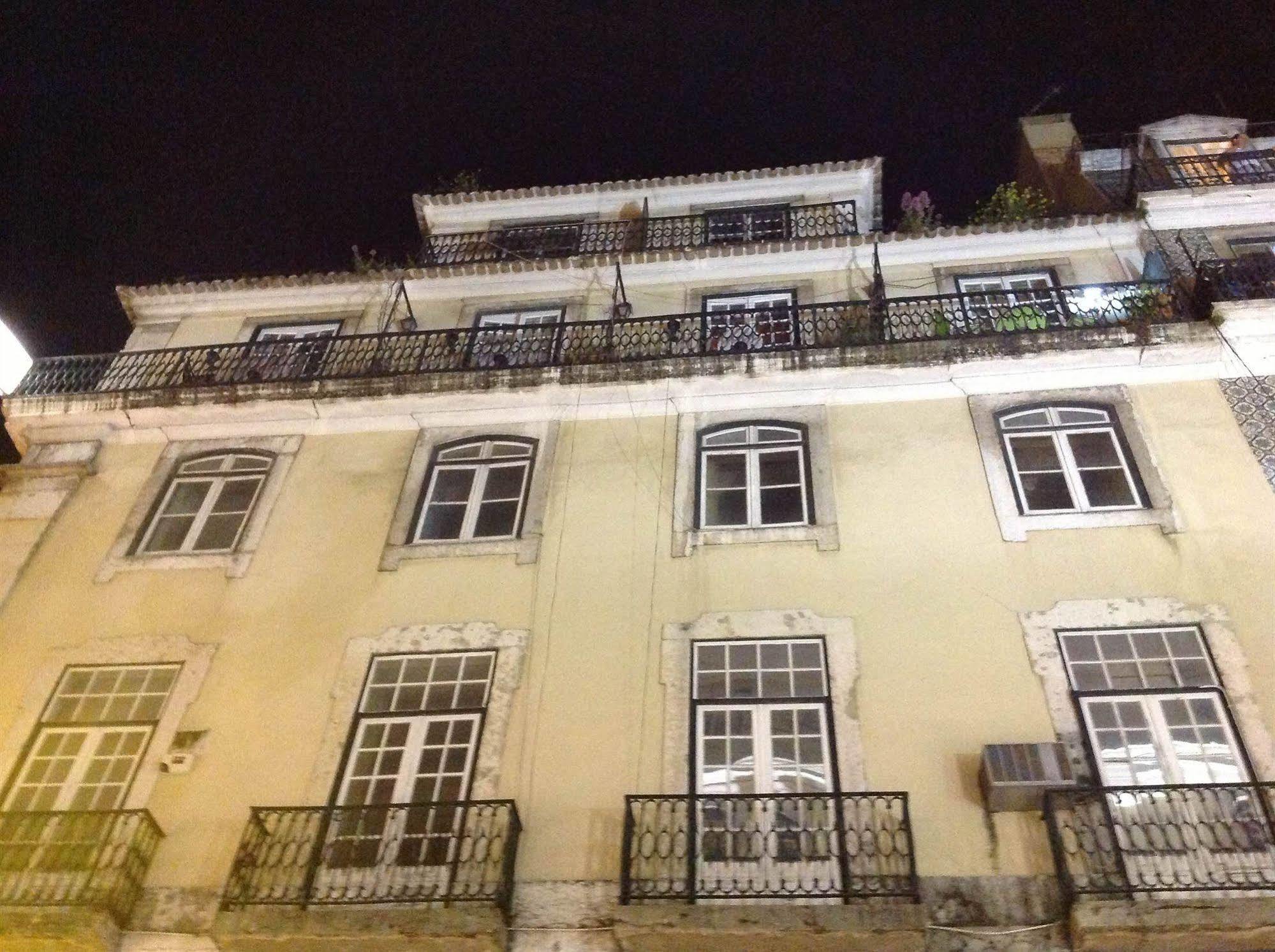 New Aljubarrota Guest House Lissabon Buitenkant foto