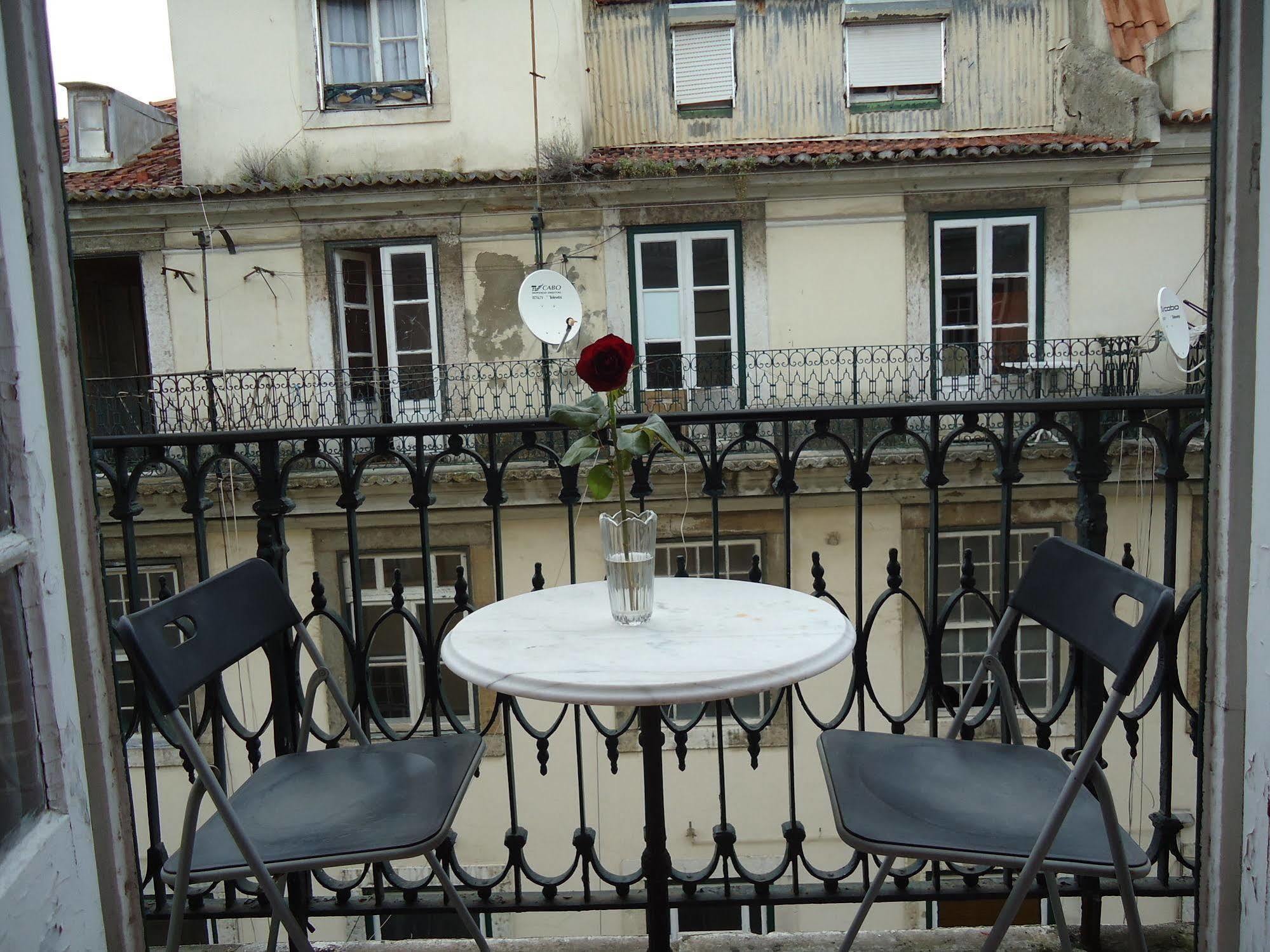 New Aljubarrota Guest House Lissabon Buitenkant foto